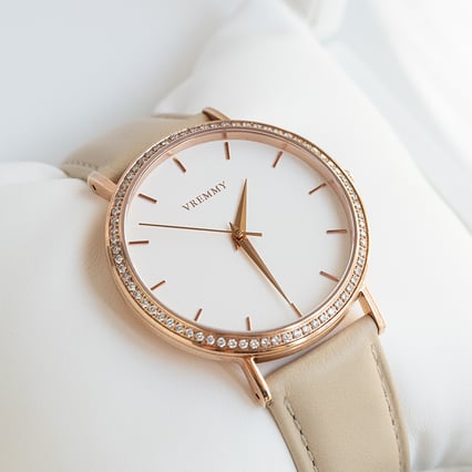 Hodinky s automatickým švajčiarskym strojčekom Journalist