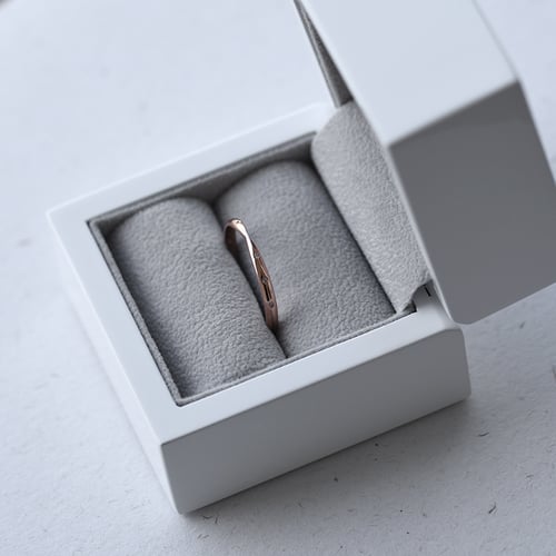 Eternity prsteň s lab-grown diamantmi a pánsky komfortný prsteň Wills