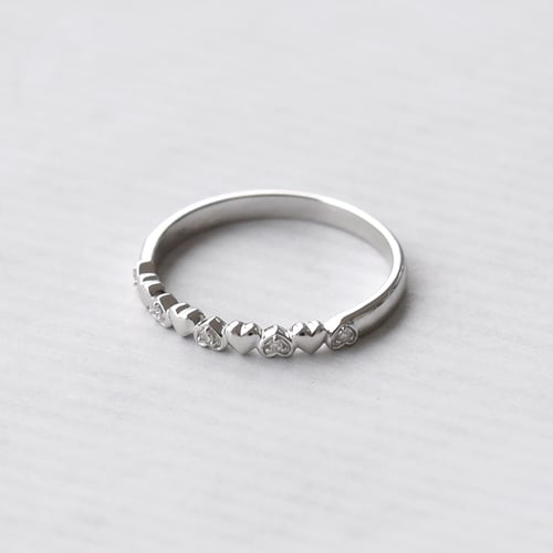 Srdiečkový eternity prsteň s lab-grown diamantmi Dario