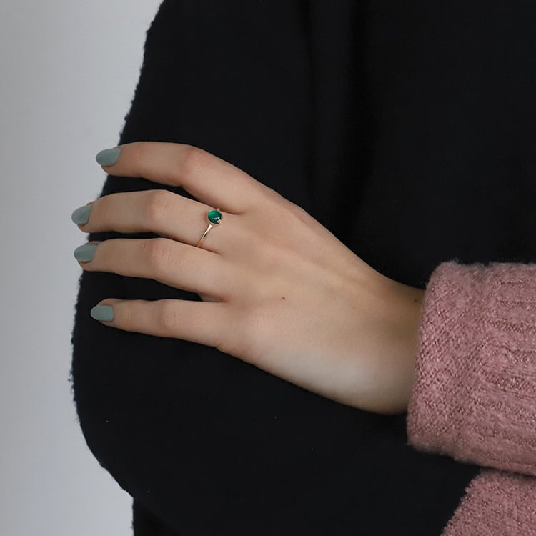 Zlatý prsteň s cabochon ónyxom 73964