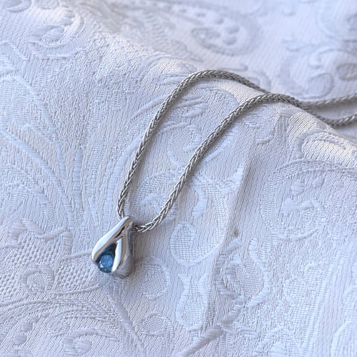 Platinový set minimalistických šperkov s modrými diamantmi Hinto