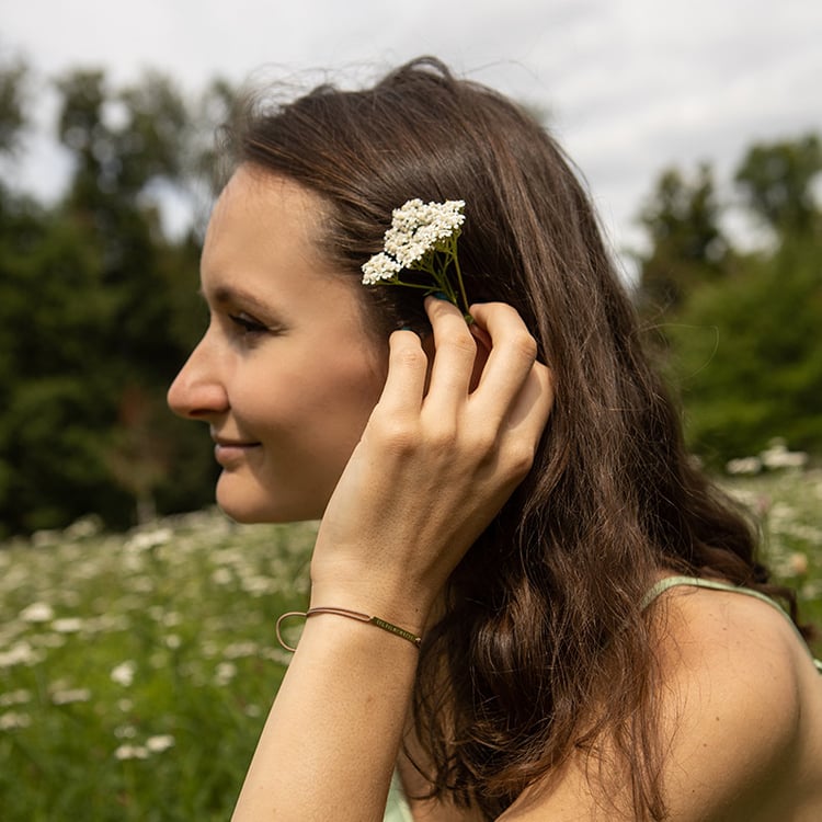 Strieborný povrázkový náramok s gravírom Barr 108787