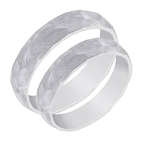 Matné tepané svadobné obrúčky z platiny Zura