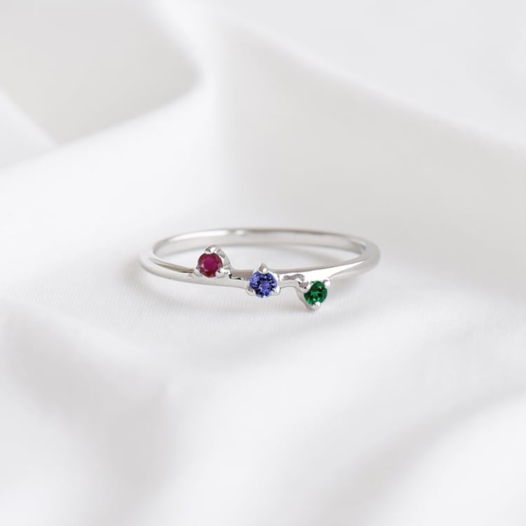 Minimalistický prsteň s tromi drahokamami podľa vášho výberu Ryota 115244