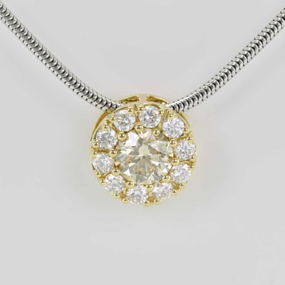 Zlatý prívesok s diamantmi