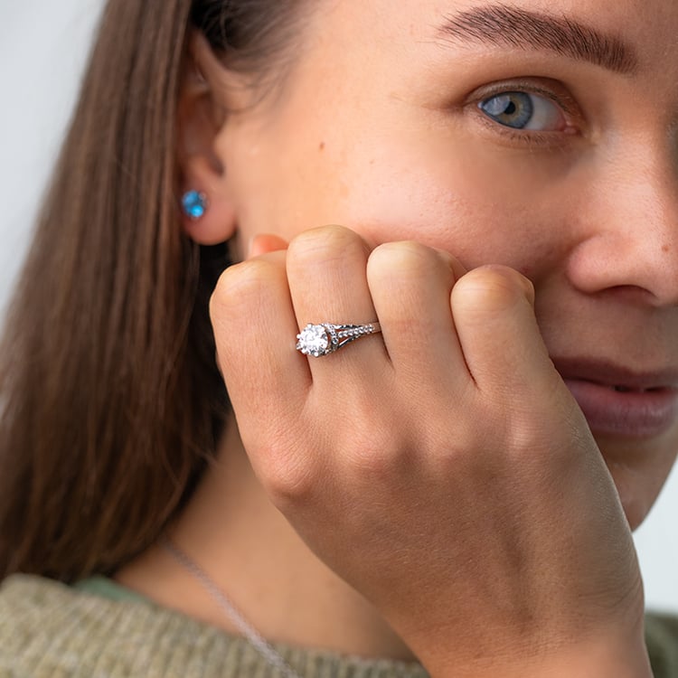 Halo zásnubný prsteň s 1.09ct IGI certifikovaným lab-grown diamantom Heshmy 147597