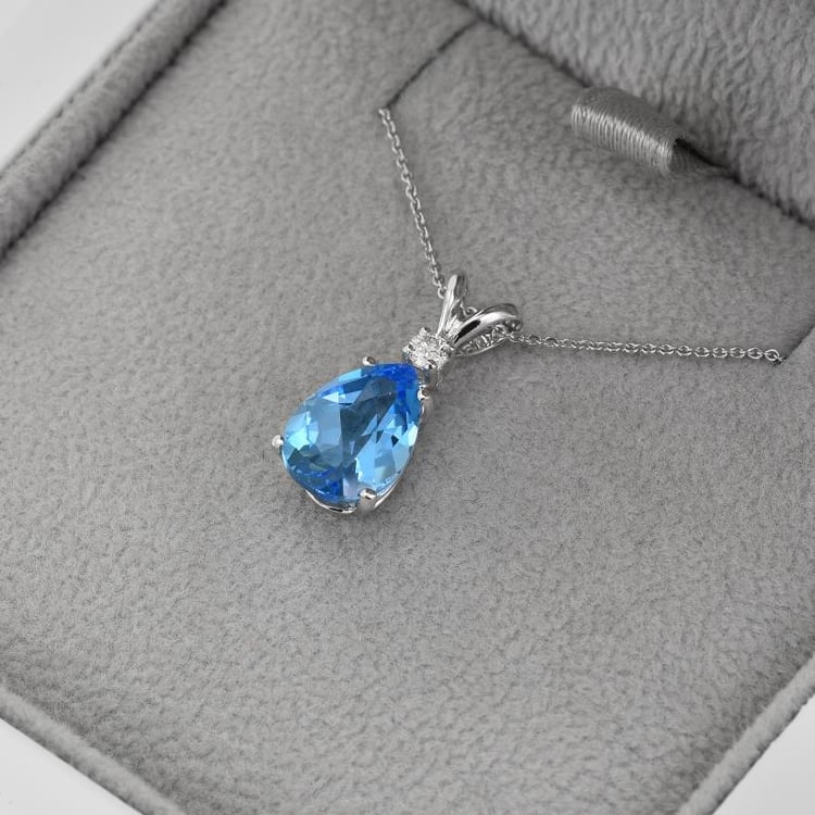 Topásový náhrdelník 13706