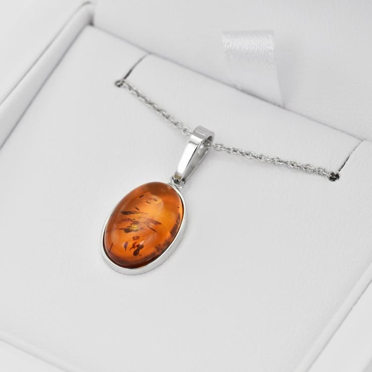 Jantárový prívesok 24798