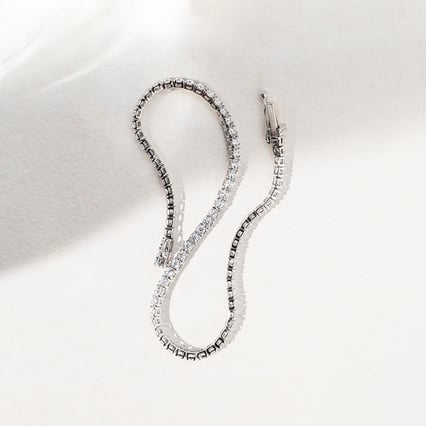 Zlatý tenisový náramok s diamantmi Mallory