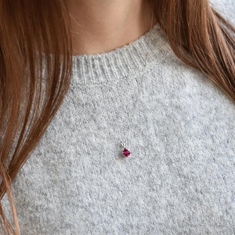 Rubínový zlatý náhrdelník 14775