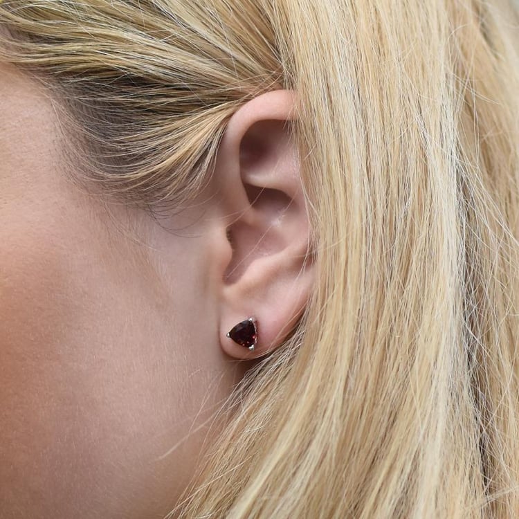 Granátové náušnice 14153