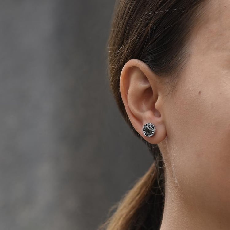 Zlaté náušnice s diamantmi 1882