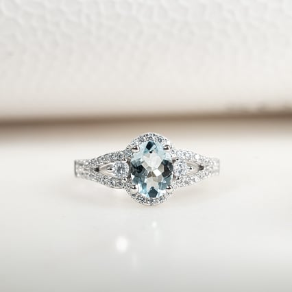 Strieborný prsteň s akvamarínom Umtas
