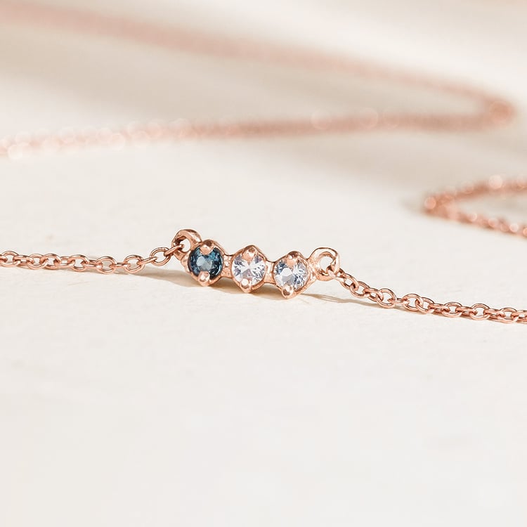 Minimalistický náhrdelník s drahokamami 158492