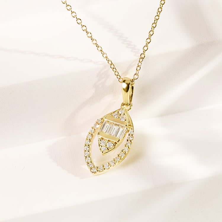 Strieborný prívesok mandľového tvaru s diamantmi Einar 161600