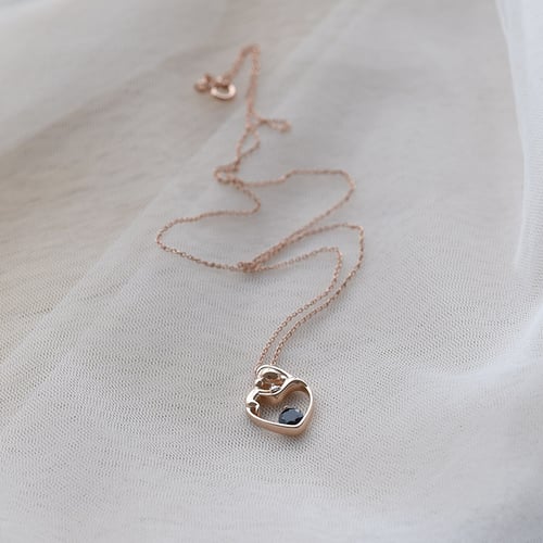 Prívesok matka a dieťa so zafírom a diamantom Heli