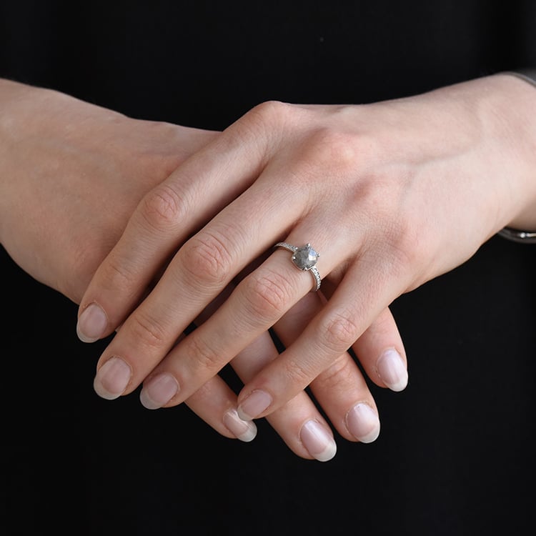 Prsteň s jedinečným salt and pepper diamantom z bieleho zlata 79905