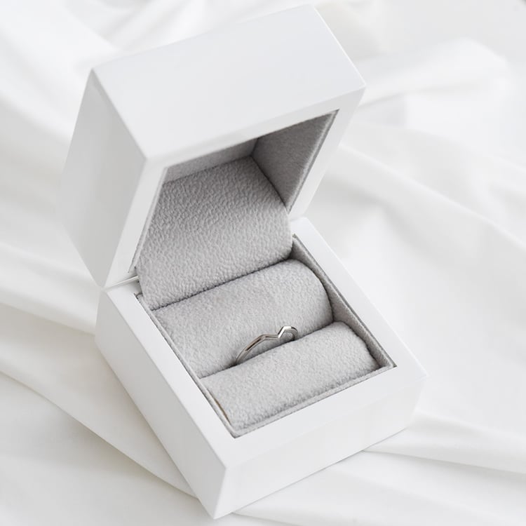 Zlatý prsteň 91316