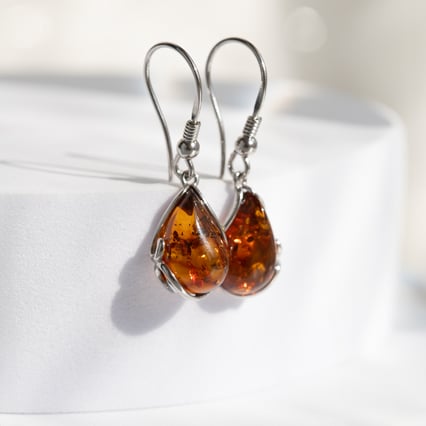 Strieborné jantárové náušnice Jamari