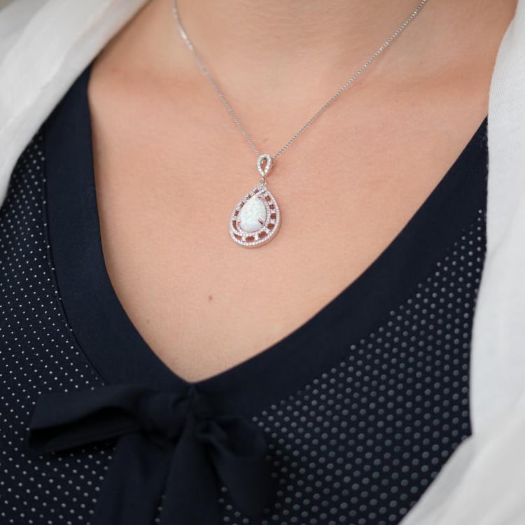 Opálový náhrdelník Dian 18227