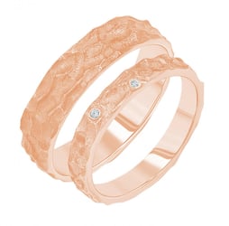 Svadobné obrúčky s atypickým povrchom Marry