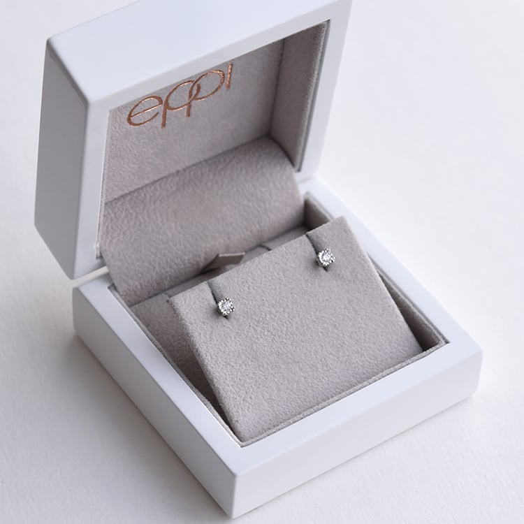 Minimalistické bezel náušnice s moissanitmi Bally 105146