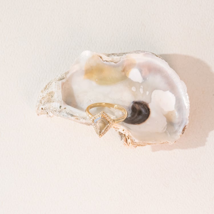 Prsteň s kite salt and pepper diamantom Mays 100983