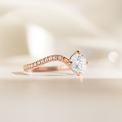 Atypický zásnubný prsteň s lab-grown diamantom Elise