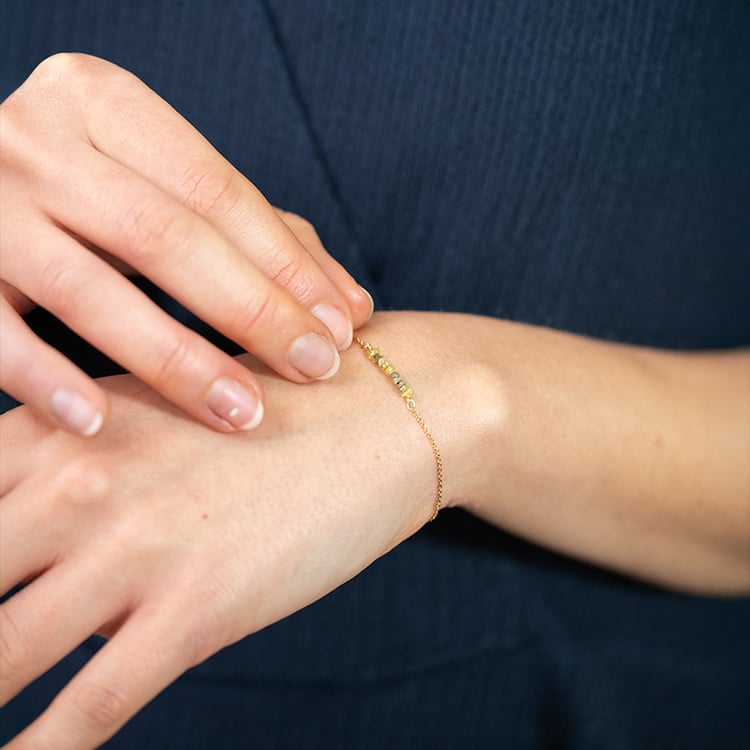 Zlatý náramok so žltými nebrúsenými diamantmi Fionne 150256