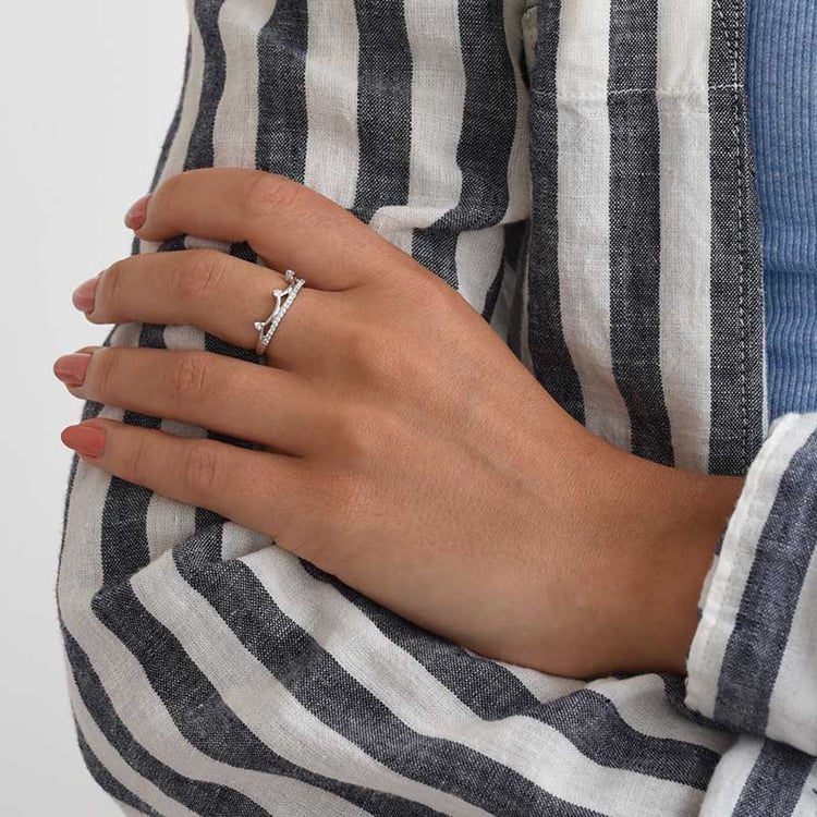 Zlatý prsteň v tvare korunky 88617