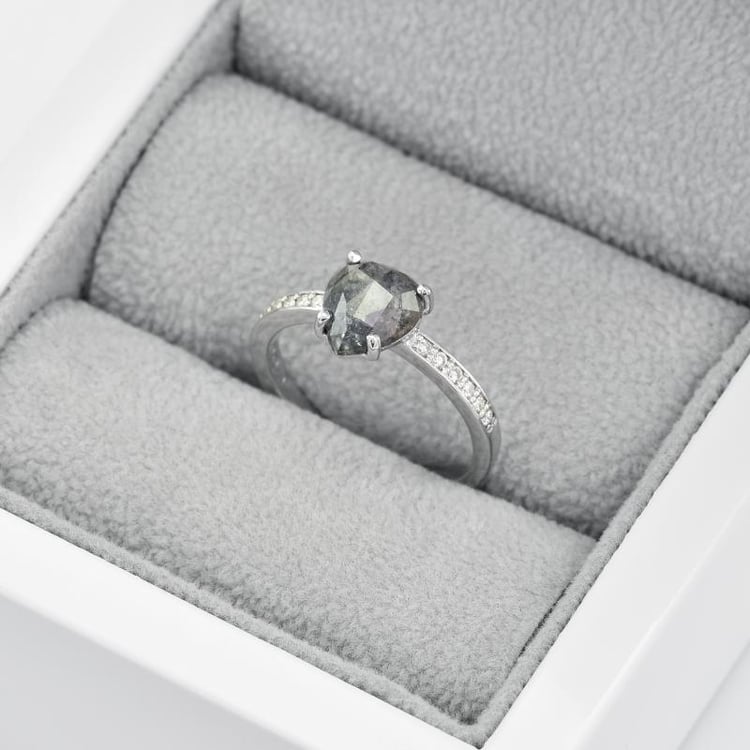 Prsteň zo zlata 44233