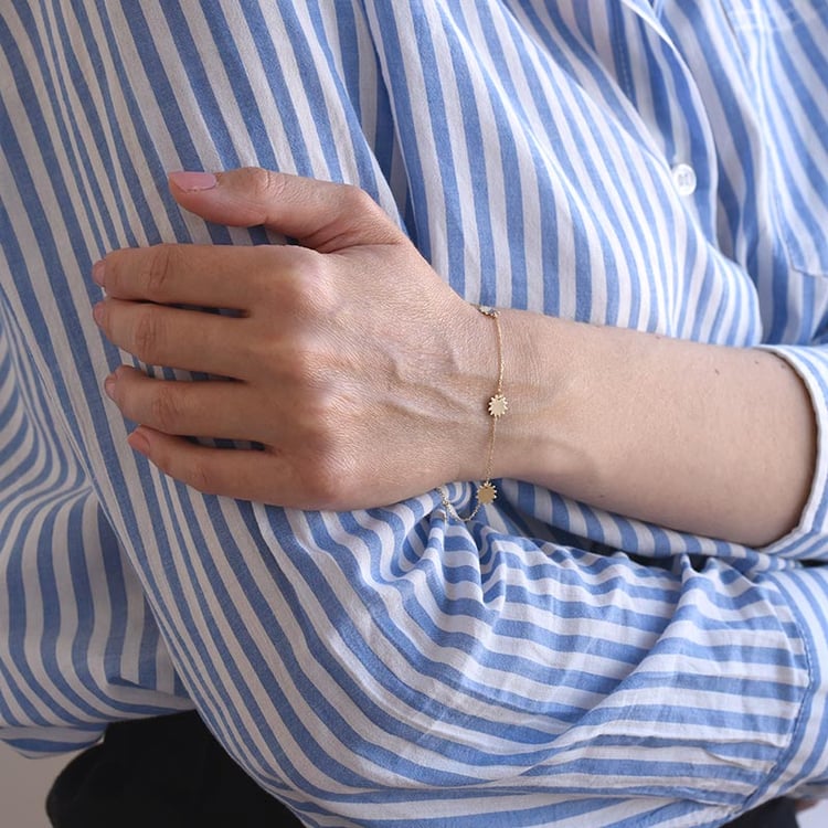 Jemný zlatý náramok sa slnku 67713