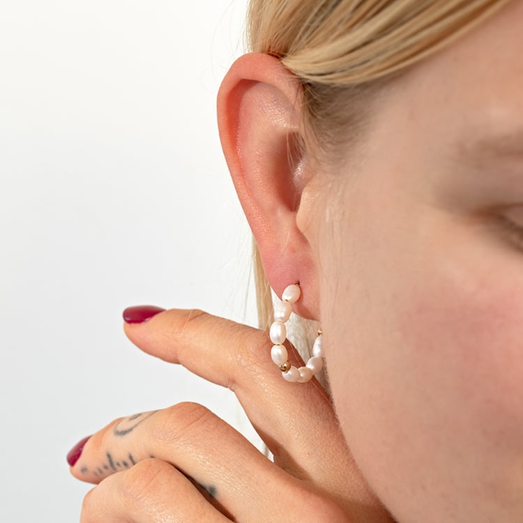 Strieborné kruhové náušnice s perlami Sazie 132774