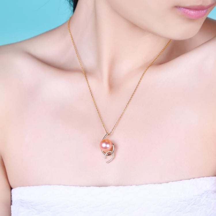 Perlový prívesok 12849