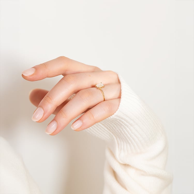 Zásnubný prsteň s emerald moissanitom s výberom veľkosti Olson 151959