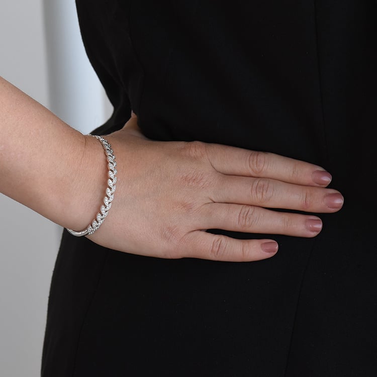 Elegantný strieborný náramok s trblietavými diamantmi Firenze 107967