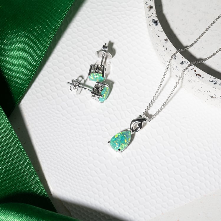 Strieborné náušnice so zelenými opálmi Kana 130588