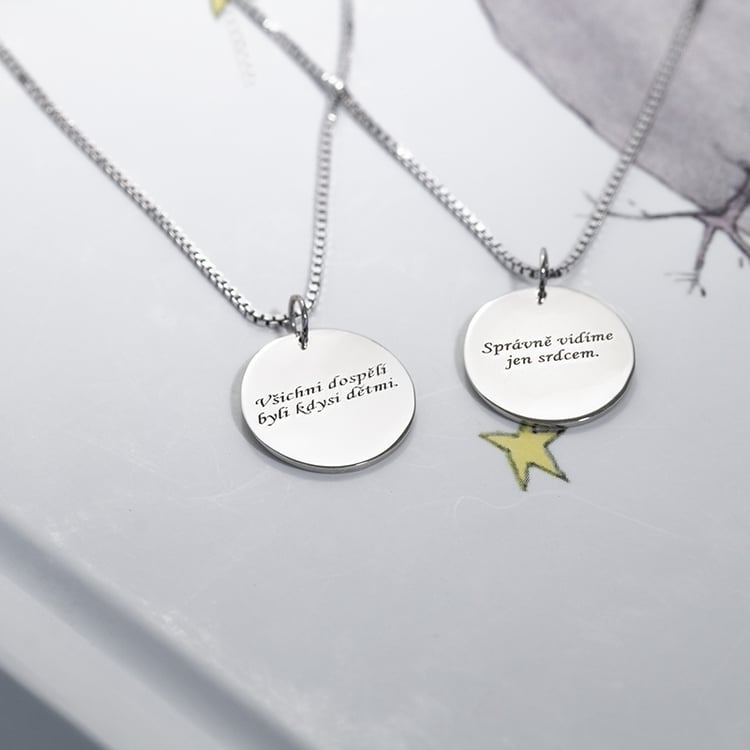 Stříbrný prívesok s princom, liškou a gravírom vašej voľby Exupéry 122627