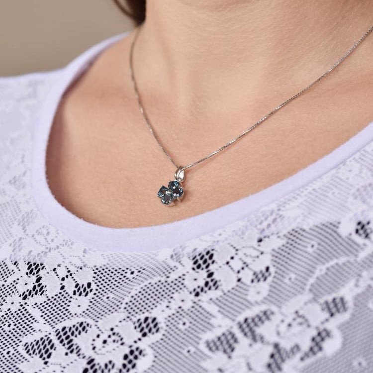 Strieborný štvorlístok z londýnského topásu Aissa 14336