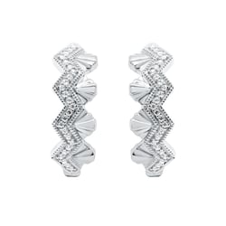 Zlaté neobvyklé kruhové náušnice s lab-grown diamantmi Alva