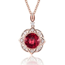 Prívesok s rubínom a diamantmi Seth