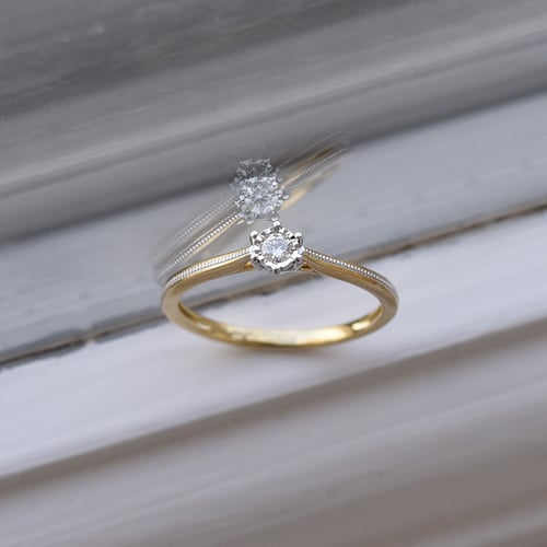 Dokonalý prsteň s diamantom Attila