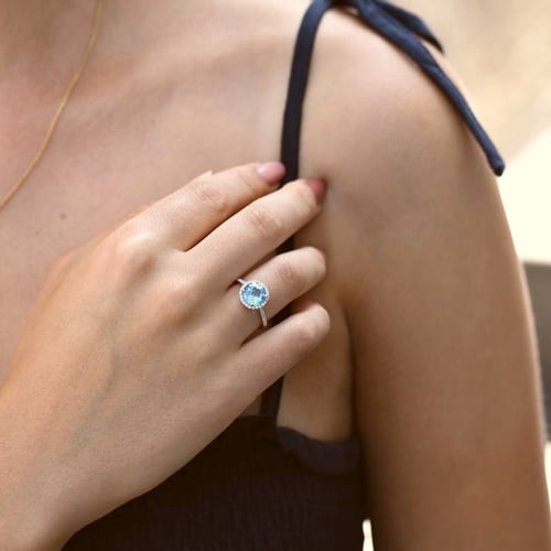 Zlatý prsteň s 2.75ct topásom a diamantmi Dulia
