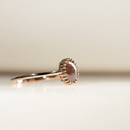 Zlatý prsteň s oval salt and pepper diamantom Harper