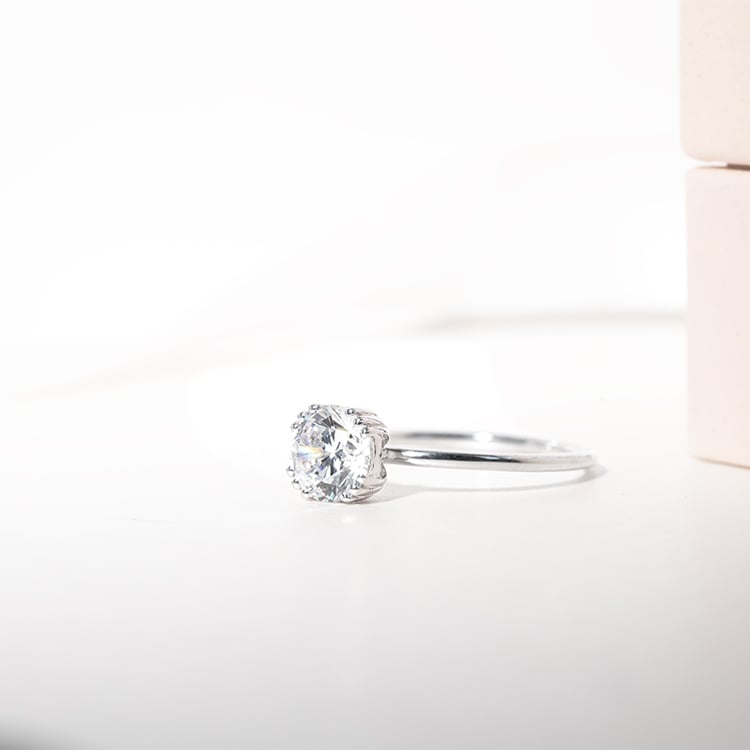 Zásnubný prsteň s diamantom Evelle 127624