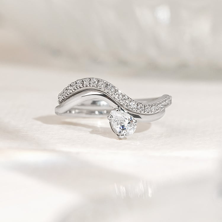 Romantický zásnubný set prsteňov s diamantmi 156529