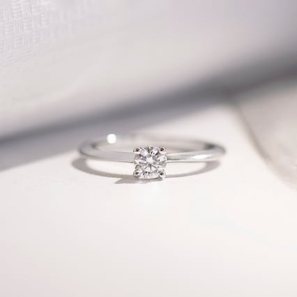 Zásnubný prsteň s lab-grown diamantmi Burnett