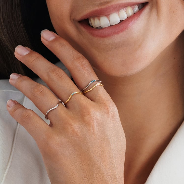 Strieborný prsteň s troma modrými diamantmi Moore 157771