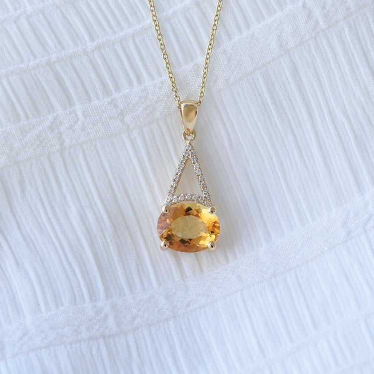 Zlatý náhrdelník s citrínom 70896