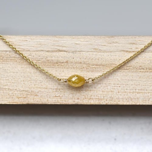 Zlatý choker so žltým diamantom Shantai